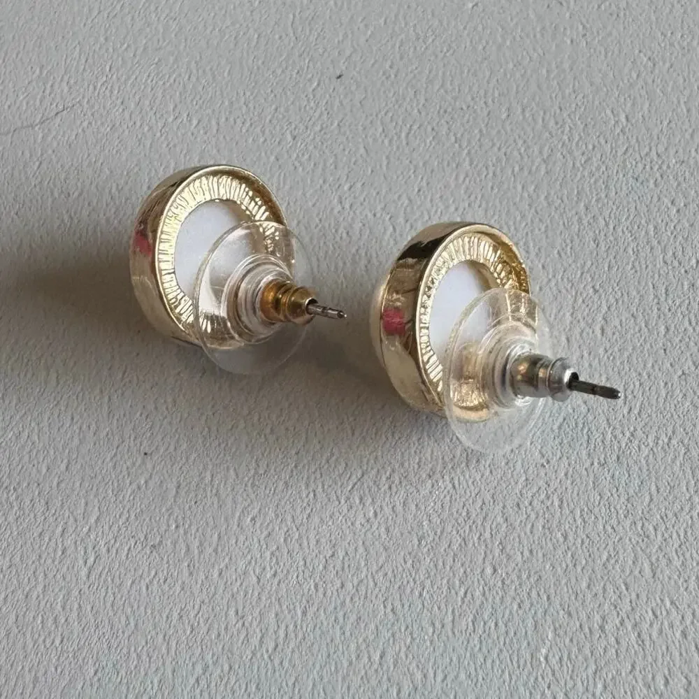 Vintage Faux pearl round gold stud earrings